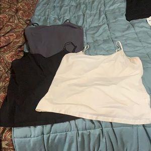 Bundle size Large tank tops